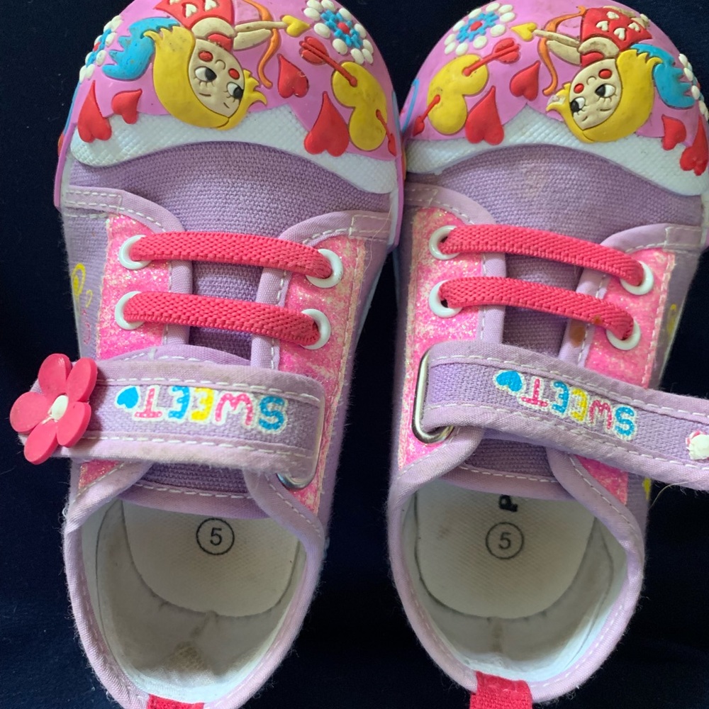 Toddler shoes
